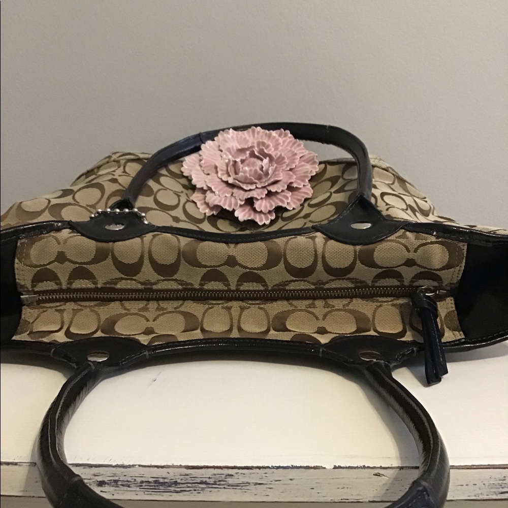 👜 EUC Coach Bleeker Signature Tote Large Bag. 👜 - Picture 5 of 8